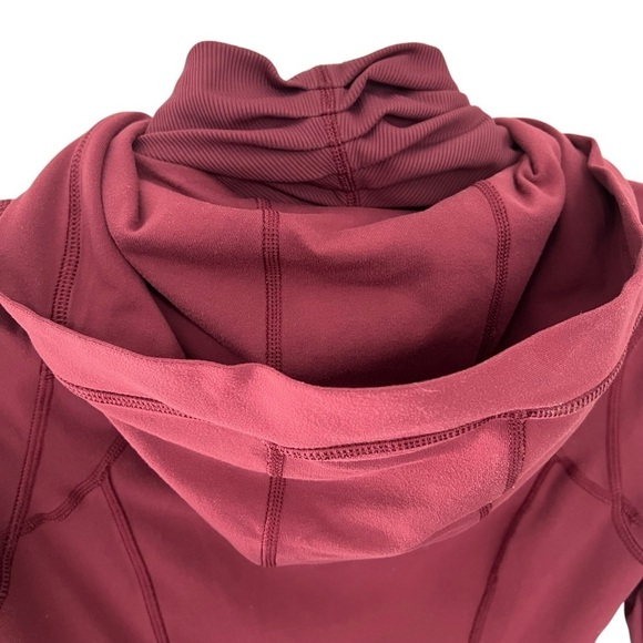 LULULEMON Daily Practice Jacket Hooded In Wine Berry Size 4 Stretch Full Zip - Picture 6 of 13
